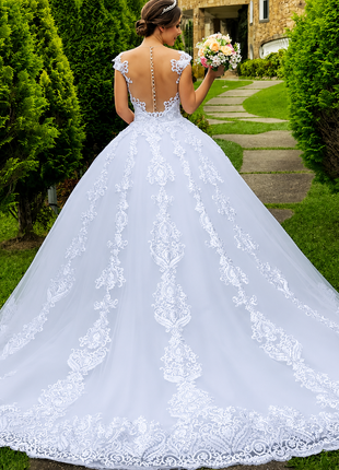 Women’s Vintage Lace Wedding Dress – Elegant White Puff Skirt Bridal Gown